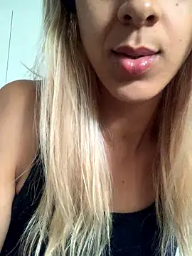 Snapshot of bety13 chatting on January 2026 02:52:02 PM bety13 online show from January 2026 02:52:02 PM