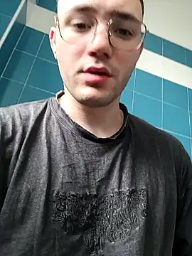 Snapshot of luke25bwc chatting on April 2026 06:42:02 AM luke25bwc online show from April 2026 06:42:02 AM