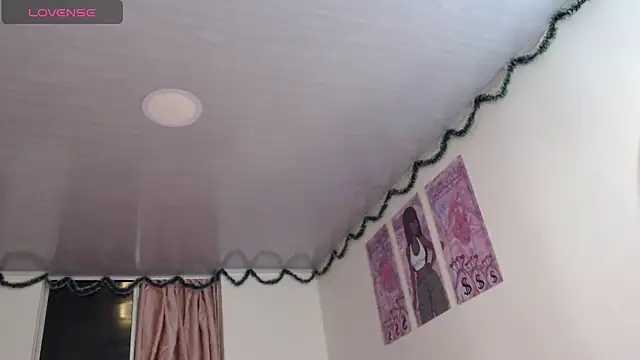 Snapshot of violett_brown9 chatting on April 2026 04:02:02 AM violett brown9 online show from April 2026 04:02:02 AM