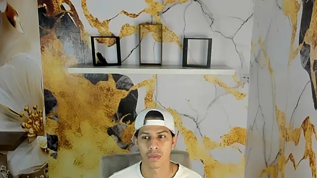 Snapshot of Victor_LatinBoy chatting on February 2026 03:11:02 AM Victor LatinBoy online show from February 2026 03:11:02 AM