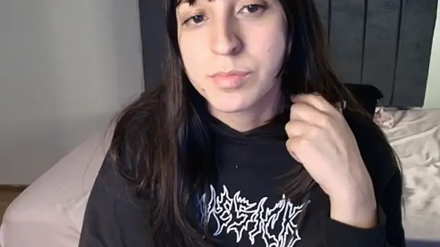 Snapshot of Sofii_unicorn chatting on April 2026 03:48:02 AM Sofii unicorn online show from April 2026 03:48:02 AM