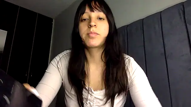 Snapshot of Sofii_unicorn chatting on May 2026 08:14:01 PM Sofii unicorn online show from May 2026 08:14:01 PM