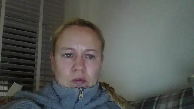 jennyblondeuk online show from February 2026 11:13:01 PM