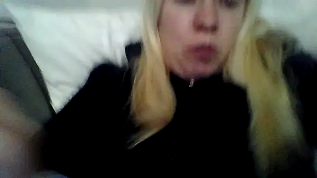 jennyblondeuk online show from March 2026 07:25:01 PM