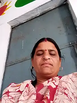 CUTE Ishpa online show from February 2026 05:01:02 AM