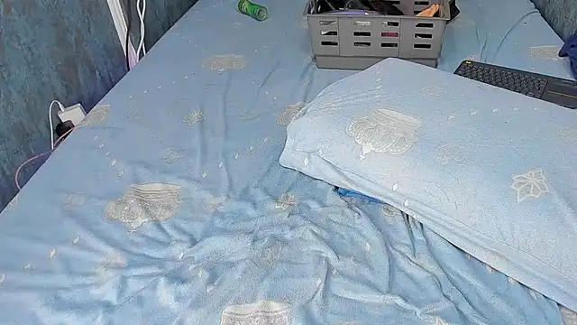 Snapshot of RedAssHottie chatting on March 2026 07:15:01 AM RedAssHottie online show from March 2026 07:15:01 AM