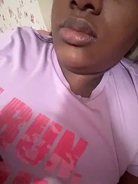 Snapshot of amorasecy chatting on April 2026 10:17:02 AM amorasecy online show from April 2026 10:17:02 AM