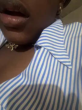 Snapshot of amorasecy chatting on May 2026 04:02:01 PM amorasecy online show from May 2026 04:02:01 PM