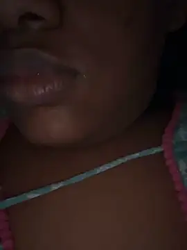 Snapshot of amorasecy chatting on May 2026 10:44:01 AM amorasecy online show from May 2026 10:44:01 AM