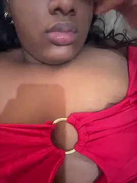 Snapshot of amorasecy chatting on May 2026 02:12:01 PM amorasecy online show from May 2026 02:12:01 PM