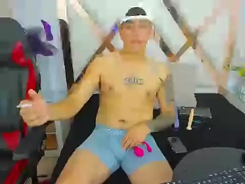 ThomasThund online show from January 2026 02:37:01 AM