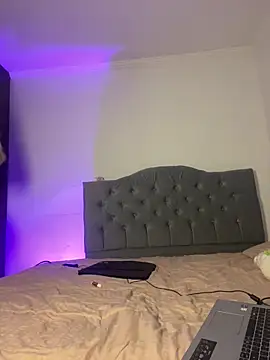 Snapshot of cute_emmma chatting on April 2026 11:10:01 AM cute emmma online show from April 2026 11:10:01 AM