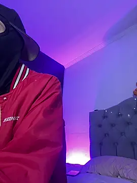 Snapshot of cute_emmma chatting on April 2026 11:04:02 AM cute emmma online show from April 2026 11:04:02 AM