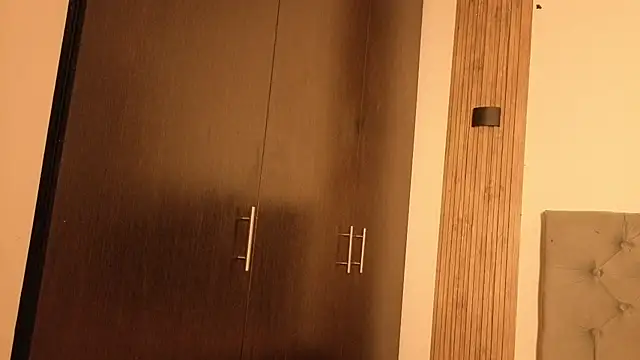 Snapshot of cute_emmma chatting on April 2026 11:06:01 AM cute emmma online show from April 2026 11:06:01 AM