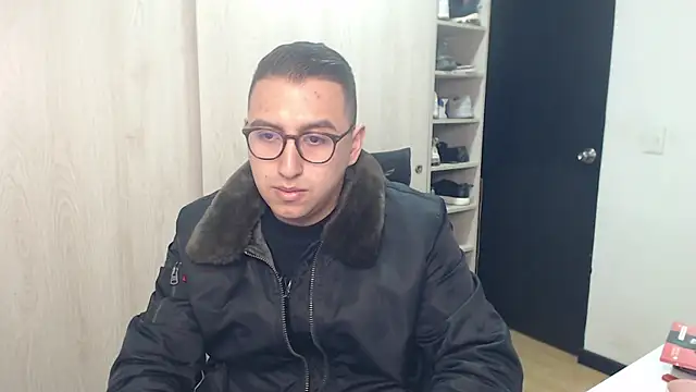 Snapshot of DanteVesper chatting on March 2026 01:45:01 AM DanteVesper online show from March 2026 01:45:01 AM