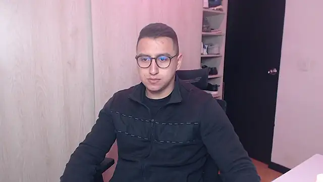 Snapshot of DanteVesper chatting on March 2026 01:34:01 AM DanteVesper online show from March 2026 01:34:01 AM