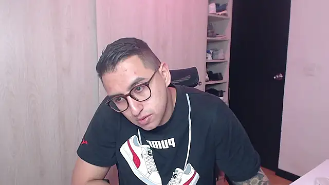 Snapshot of DanteVesper chatting on March 2026 02:16:02 AM DanteVesper online show from March 2026 02:16:02 AM