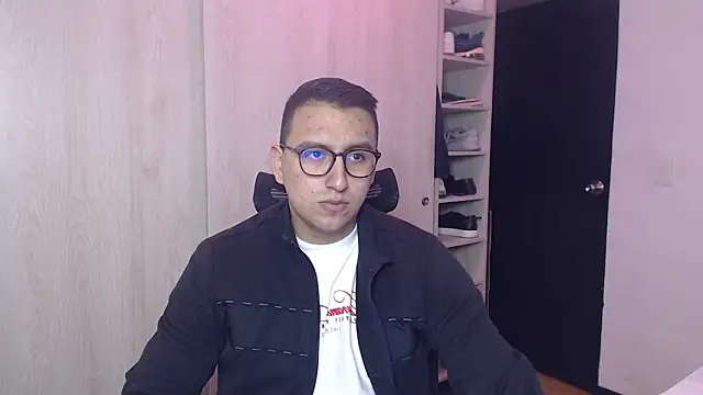 Snapshot of DanteVesper chatting on March 2026 03:11:02 AM DanteVesper online show from March 2026 03:11:02 AM