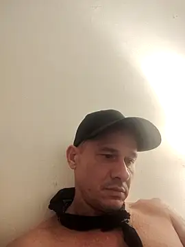 Snapshot of losdeliciosos12 chatting on April 2026 06:44:02 AM losdeliciosos12 online show from April 2026 06:44:02 AM