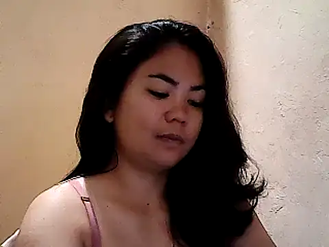 Snapshot of MissWetty chatting on January 2026 07:37:02 PM MissWetty online show from January 2026 07:37:02 PM