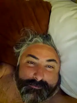 MacGuyver20 online show from December 2025 07:15:02 AM