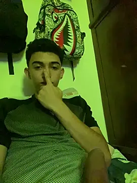 Snapshot of Chic0j0ven chatting on April 2026 07:39:01 AM Chic0j0ven online show from April 2026 07:39:01 AM