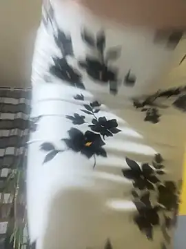 Snapshot of SexyMamiVee chatting on April 2026 03:51:01 PM SexyMamiVee online show from April 2026 03:51:01 PM