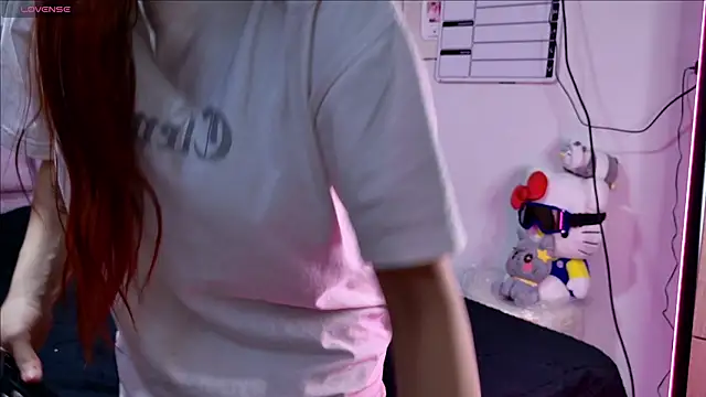 Snapshot of -SofiValentinaA chatting on April 2026 07:49:01 PM -SofiValentinaA online show from April 2026 07:49:01 PM