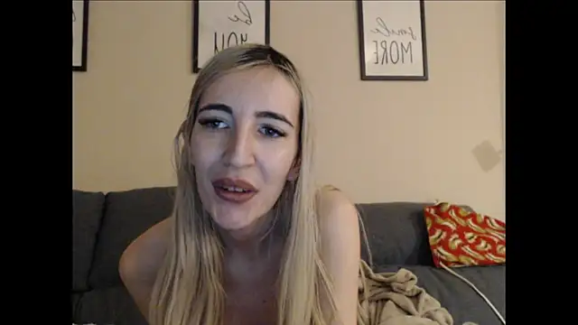 BarbieBlondieGirl online show from May 2026 10:26:01 PM