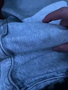 Snapshot of LittleGuy_2007 chatting on April 2026 11:02:01 PM LittleGuy 2007 online show from April 2026 11:02:01 PM