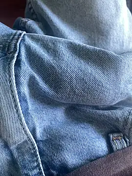 Snapshot of LittleGuy_2007 chatting on April 2026 11:11:01 AM LittleGuy 2007 online show from April 2026 11:11:01 AM