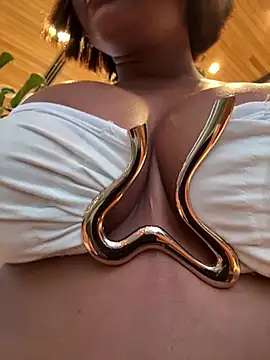 Irina Velvett online show from February 2026 11:01:02 PM