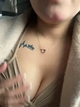 Molly-xiao online show from March 2026 09:06:02 AM