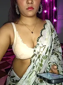 Saumyy online show from February 2026 05:44:02 PM