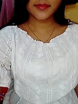 Saumyy online show from April 2026 08:42:02 PM