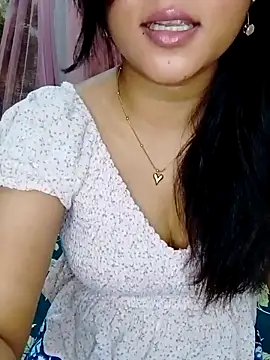 Saumyy online show from April 2026 09:39:01 PM