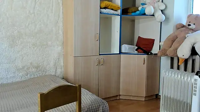 Snapshot of VeronikaDream chatting on May 2026 11:38:02 AM VeronikaDream online show from May 2026 11:38:02 AM