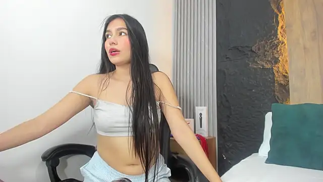 Snapshot of lila_lain chatting on April 2026 03:18:01 AM lila lain online show from April 2026 03:18:01 AM