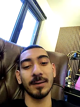 rzgaronlinq online show from January 2026 01:46:02 PM