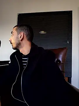 rzgaronlinq online show from January 2026 02:00:01 PM