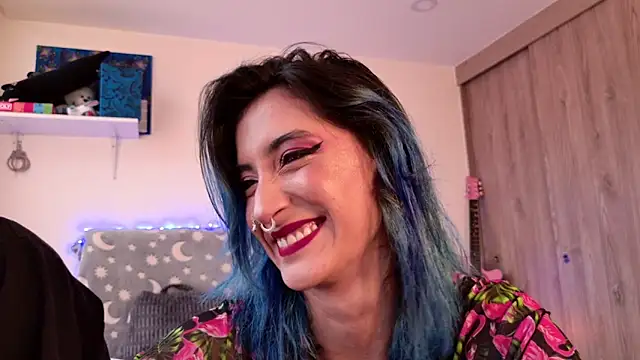 LunaisBack online show from April 2026 10:08:02 PM