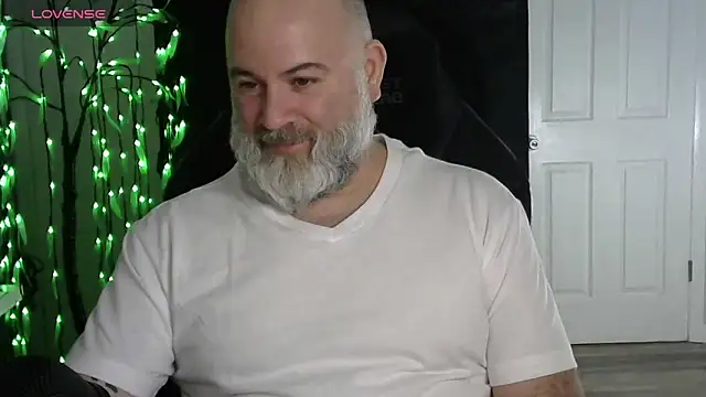 Snapshot of XJJ77x chatting on February 2026 03:04:02 AM XJJ77x online show from February 2026 03:04:02 AM