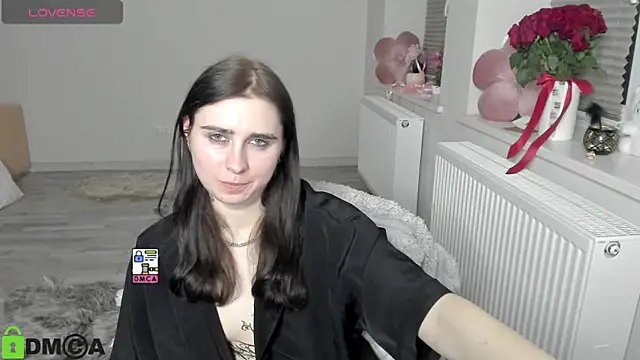 Snapshot of KrissLimada chatting on April 2026 10:01:02 PM KrissLimada online show from April 2026 10:01:02 PM