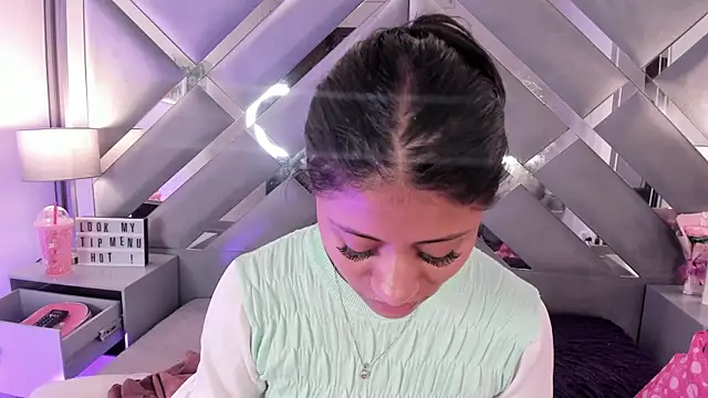 Snapshot of melody__sweet_ chatting on March 2026 06:22:02 PM melody sweet online show from March 2026 06:22:02 PM