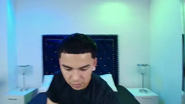 Snapshot of Jaden_and_sofia chatting on April 2026 03:18:01 AM Jaden and sofia online show from April 2026 03:18:01 AM