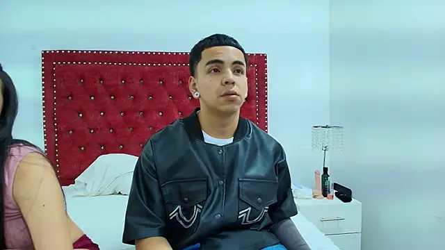 Snapshot of Jaden_and_sofia chatting on April 2026 02:53:02 AM Jaden and sofia online show from April 2026 02:53:02 AM