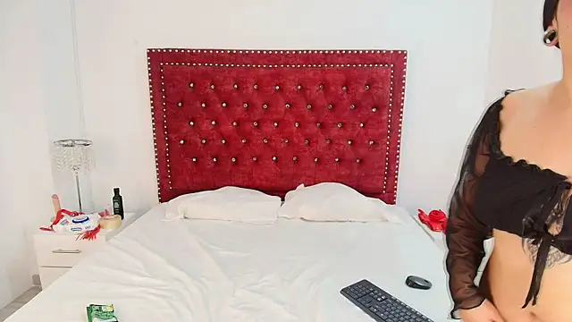 Snapshot of Jaden_and_sofia chatting on April 2026 02:55:01 AM Jaden and sofia online show from April 2026 02:55:01 AM