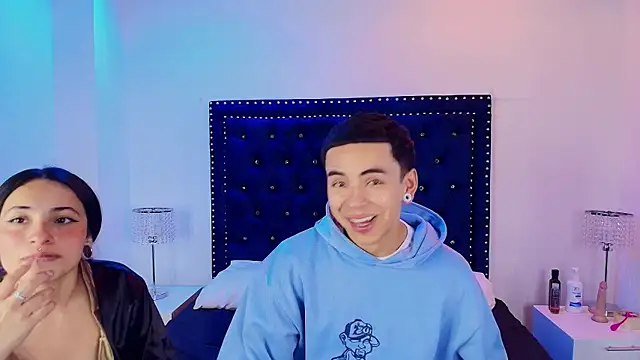 Snapshot of Jaden_and_sofia chatting on April 2026 03:35:01 AM Jaden and sofia online show from April 2026 03:35:01 AM