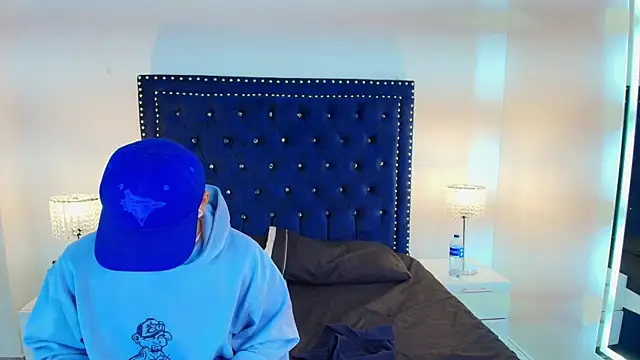 Snapshot of Jaden_and_sofia chatting on April 2026 03:17:01 AM Jaden and sofia online show from April 2026 03:17:01 AM