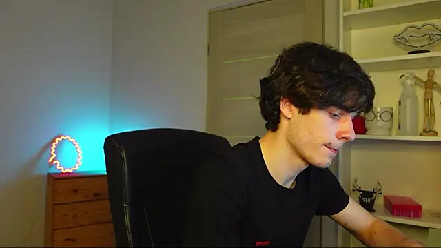 Daniel Shawnn online show from February 2026 06:20:02 PM